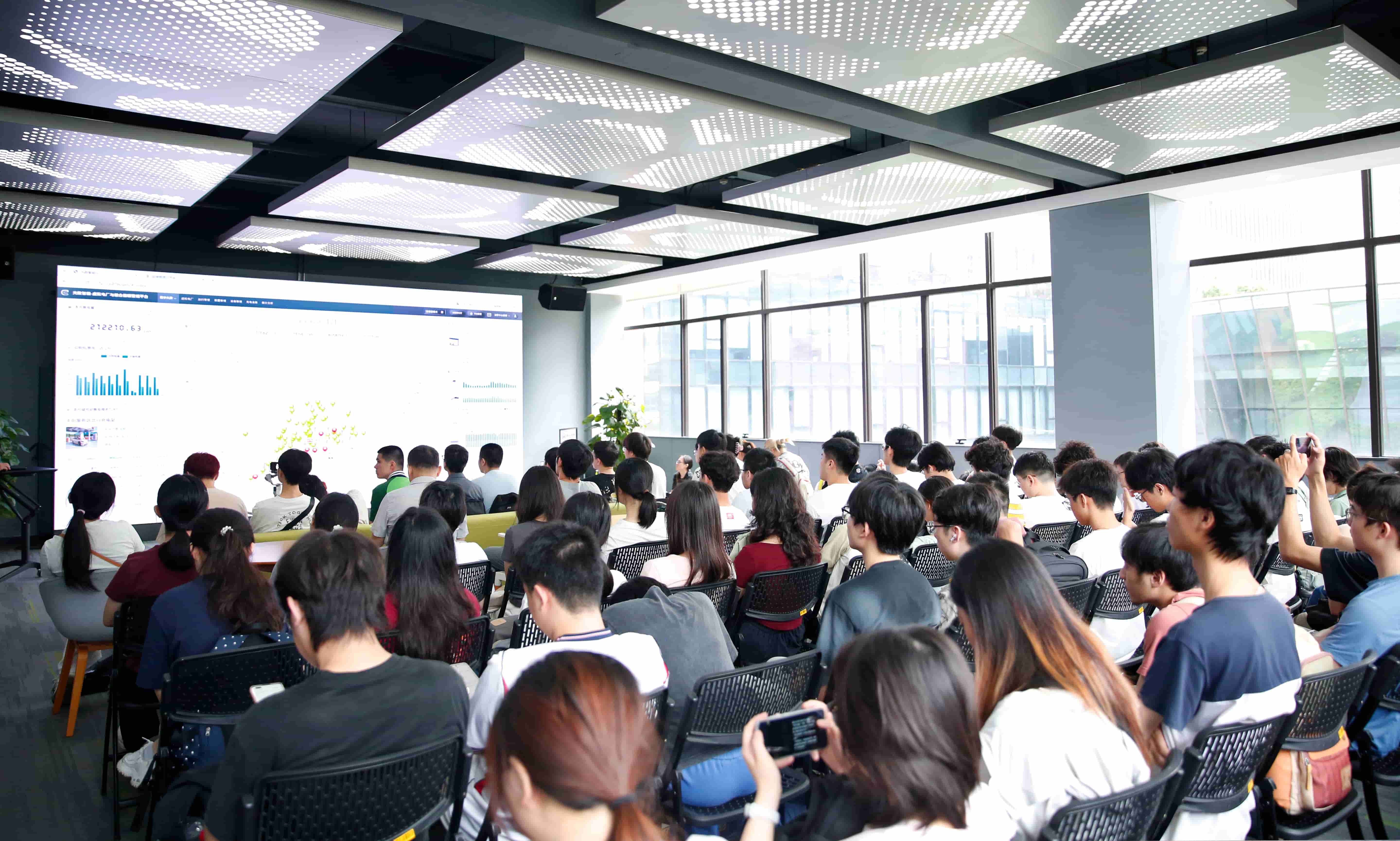 深化校企协同创新，赋能新型电力系统建设丨华南理工大学师生走进9728太阳集团开展产学研交流活动